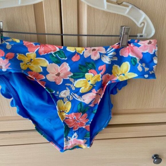 Tankini Set - Picture 3 of 3